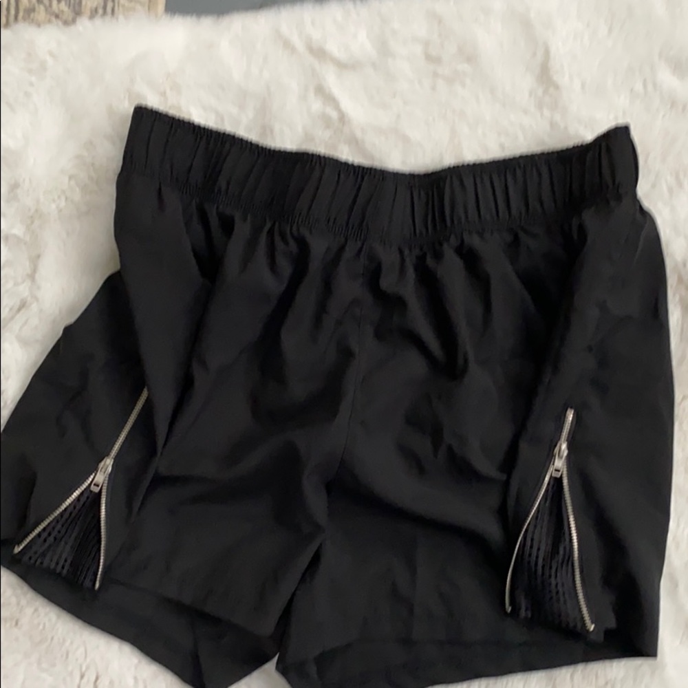 nwot adrienne vittadini shorts